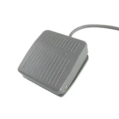 

AC 250V 10A SPDT NO NC Nonslip Plastic Power Treadle Foot Pedal Switch