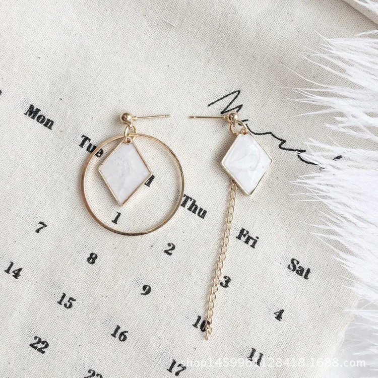 4143668235_204193426