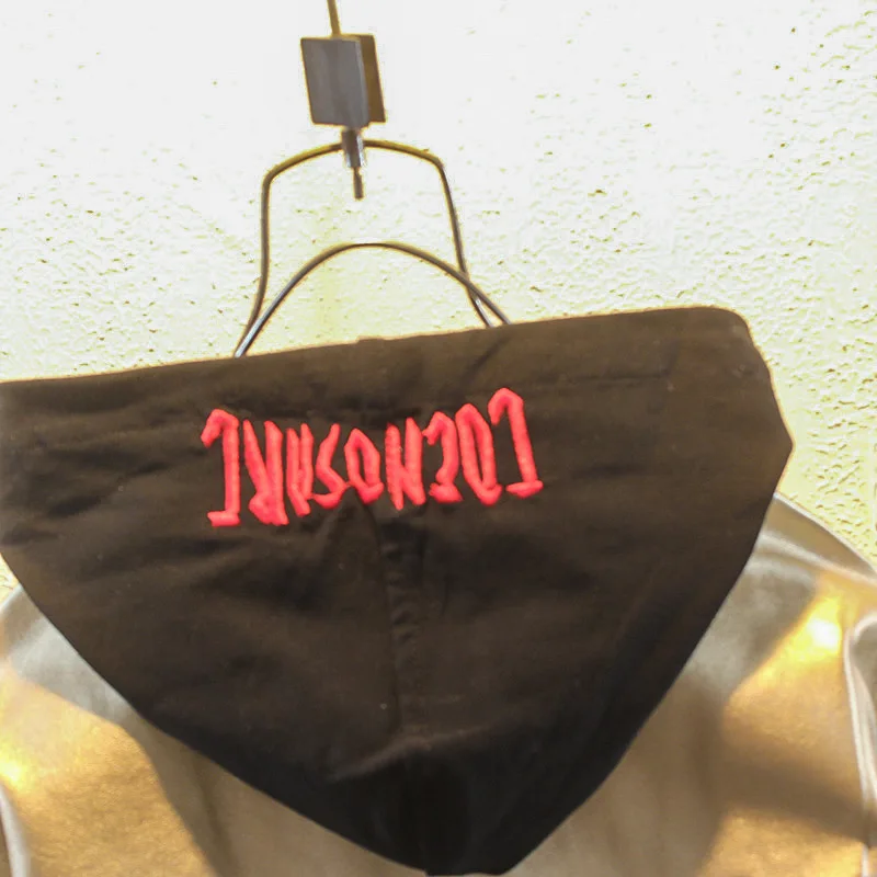 13736673755_1696590532