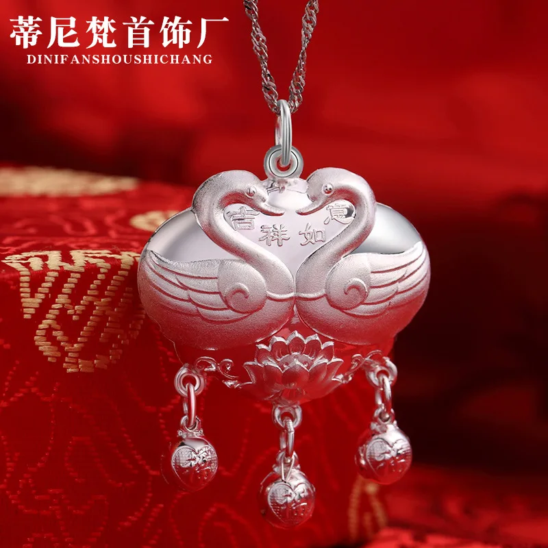 

S999 Pure Silver Longevity Locket Pendant Kids Fortune Lock Necklace Auspicious Safe Lock Infant Baby BABY'S FIRST Month Necklac