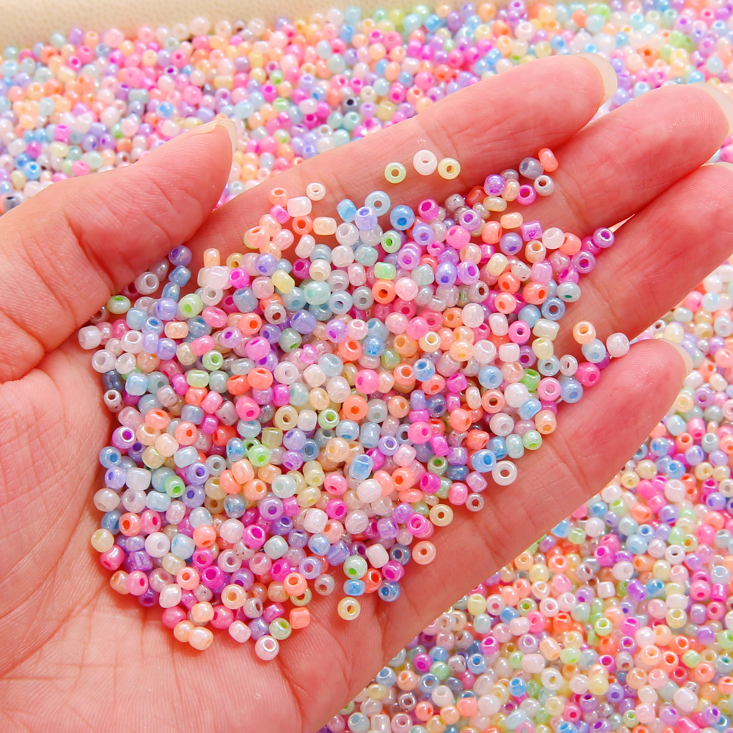 1000pcs Cream Czech Spacer Glass Seed Beads 2mm Jewelry Hand DIY For bags,  clothing, necklaces and bracelets Sewing Accessories