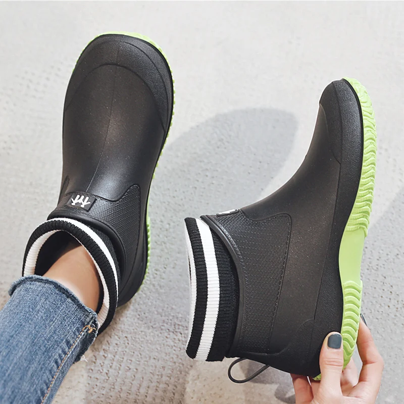 Botas de lluvia de goma antideslizantes para mujer, botines coloridos Unisex, botas ligeras sin cordones, zapatos 2020 a prueba de agua, envío directo