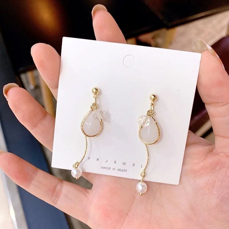 

2019 New Arrival Crystal Trendy Round Women Dangle Earrings Simple Personality Pearl Water Drop Earrings Jewelry Earrings