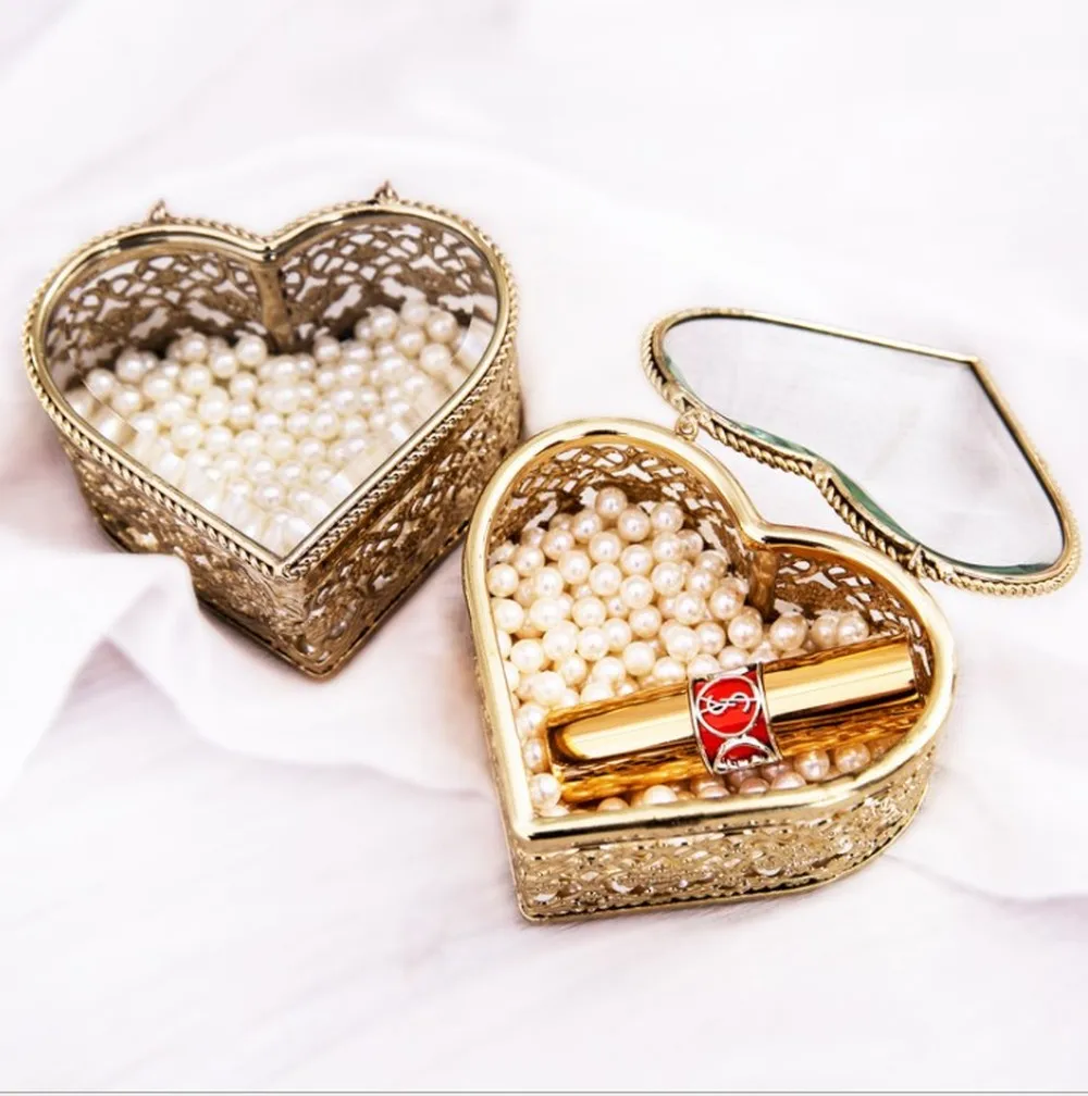 

Creative Heart-shaped Metal Jewelry Storage Box Desktop Ornaments Hollow Love Storage Box For Home Storages Decoration