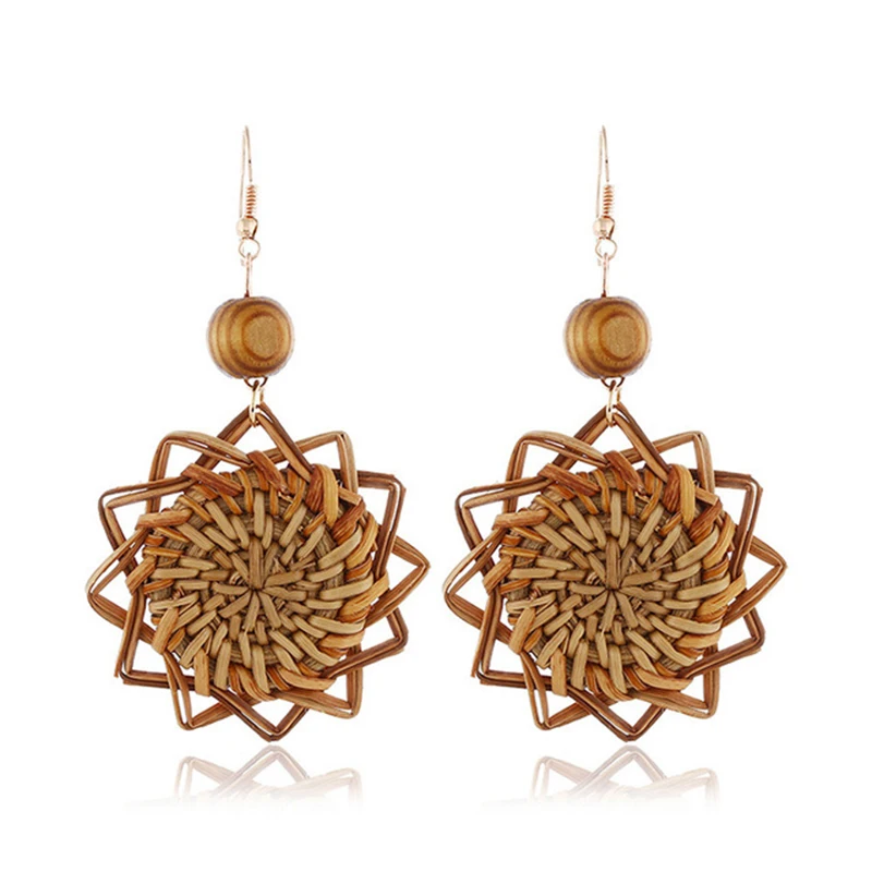 YAOLOGE Wooden Straw Weave Rattan Knit Vine Flowers Earrings For Women Hollow Flora African Woman Wooden Pendant Earrings 2019 1