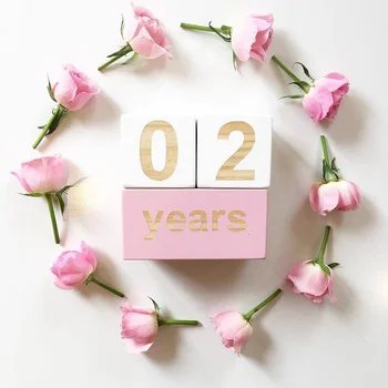 

Ins Nordic children's growth mileage shooting wood block anniversary alphanumeric solid wood block ornament three piece set