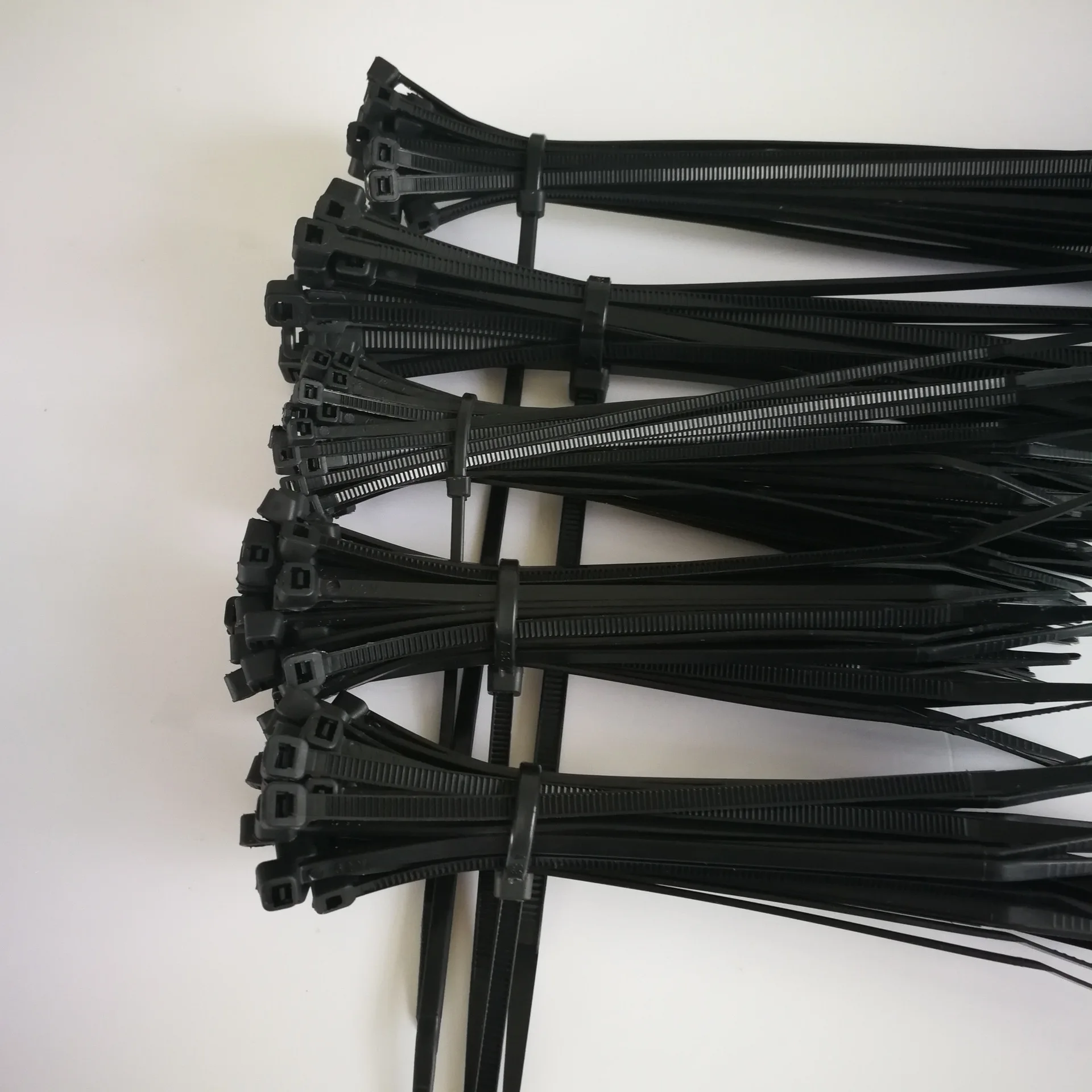 100 шт самоблокирующиеся Нейлоновые кабельные стяжки пластиковая застежка молния проволока для завязывания прочные связывающие наматывающиеся повязки принадлежности для прокладки кабелей 3*150 мм 3*300 мм липучка