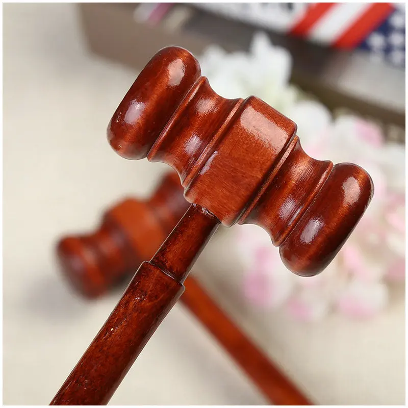 

1pc Mini Wooden Judge Hammer Small Lawyer Decoration Mallet Hammers Wood Multitool Hammer Birthday Gift Christmas Toy