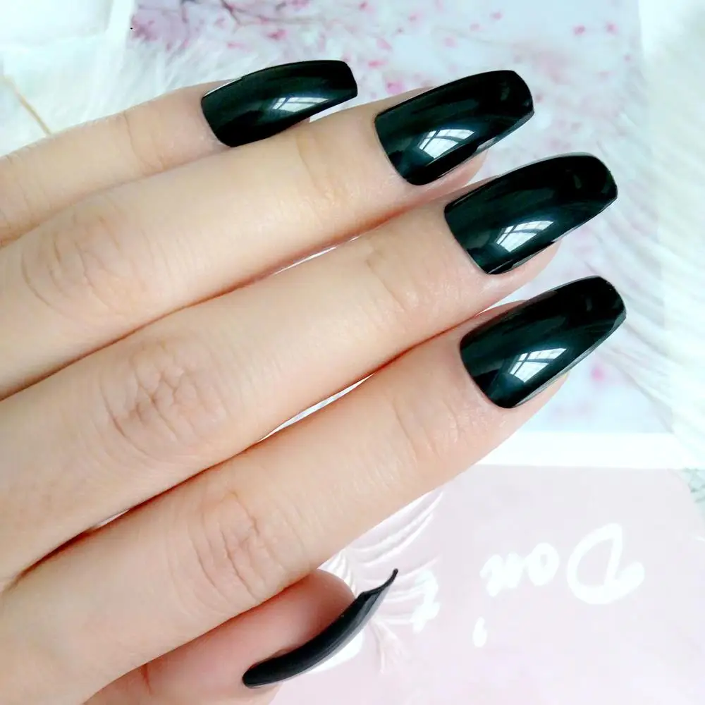 

Artificial Short Fake Nails For Design Shiny Black Coffin False Fingernails Full Cover Salon Tips Manicure Tool