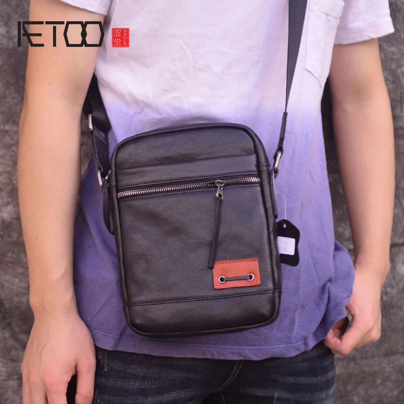 AETOO Men's leather casual vertical small cross bag trend simple head layer cowhide men's shoulder |