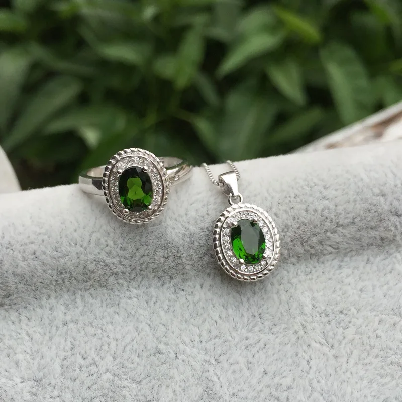 

925 Sterling Seiko Inlaid Diopside Two-Piece Set Gold Craft Real Object Filming Speed to Snapping up