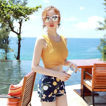 

Women Swimsuit Split Korean Version Of The Ins Wind Swimwear Ladies Three-piece Suit Was Thin And Thin Chest Gathered Cover Bell