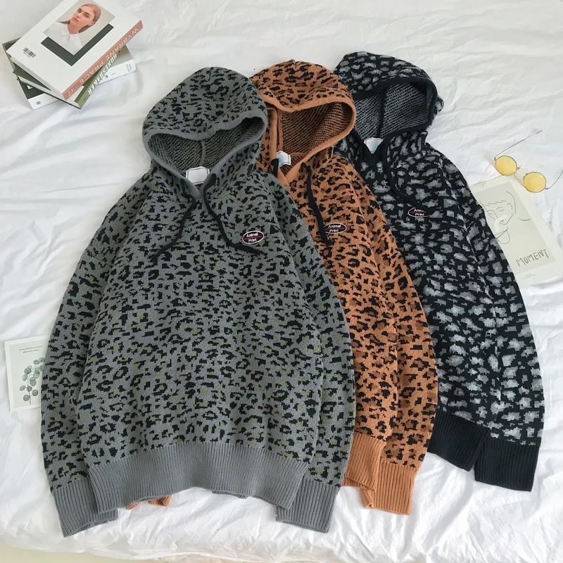 

Winter Leopard Sweater Men Warm Fashion Print Casual Hooded Sweaters Man Sweter Clothes Loose Long-sleeved Pullover Men M-2XL