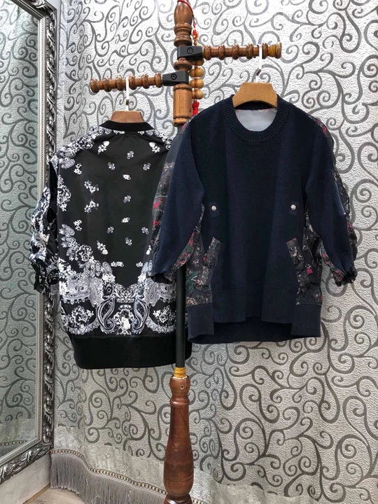 

2019 Early Autumn New Women's Round Neck Back Embroidery Patterns Long Sleeve Loose Top Guard 727
