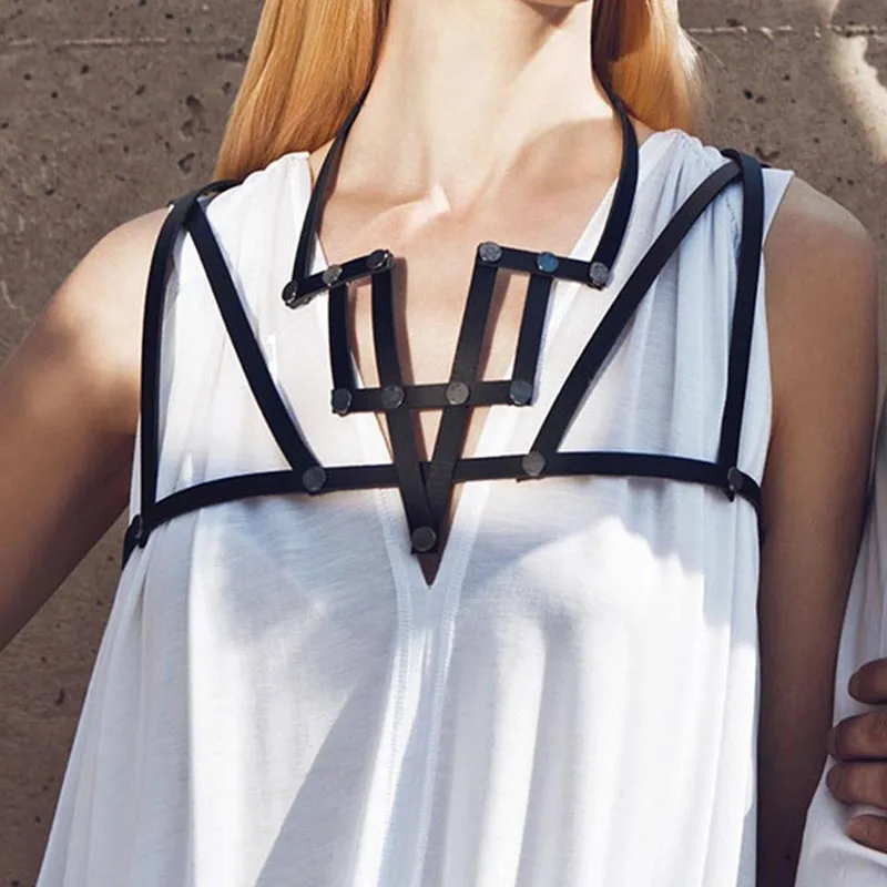 

D&D Female Black Genuine Leather Necklace For Women Round Circle Punk Style Short Necklaces Black Rope Handmade Jewelry