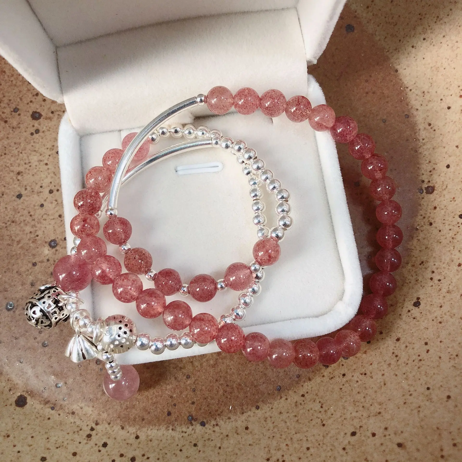 

S925 chun enju Three Layer Strawberry Crystal Bracelets Women's Pink Crystal Lotus Seedpod Elephant Cat Wang Marriage Retro 6325