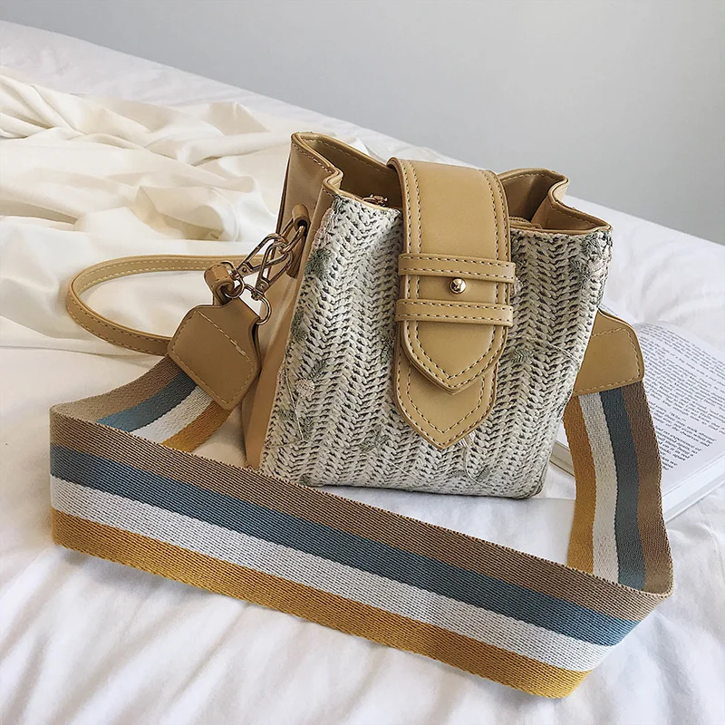 

Knitting Messenger Bag Women Mini Bucket Shoulder Bag 2019 Fashion Crossbody Bags For Women With Wide Shoulder Strap designer