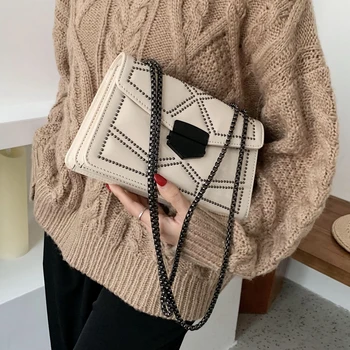 

Retro Patent Leather Glossy Crossbody Bags For Women Rivet Chain Small Flap Bags Ladies Shoulder Messenger Bag Fashion Handbags