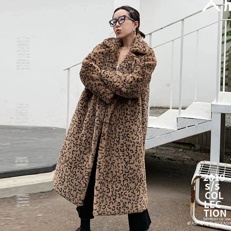 25 градусов зимнее пальто из искусственного меха для женщин отложной воротник длинное пальто толстая теплая Флокированная Меховая куртка модная леопардовая парка размера плюс