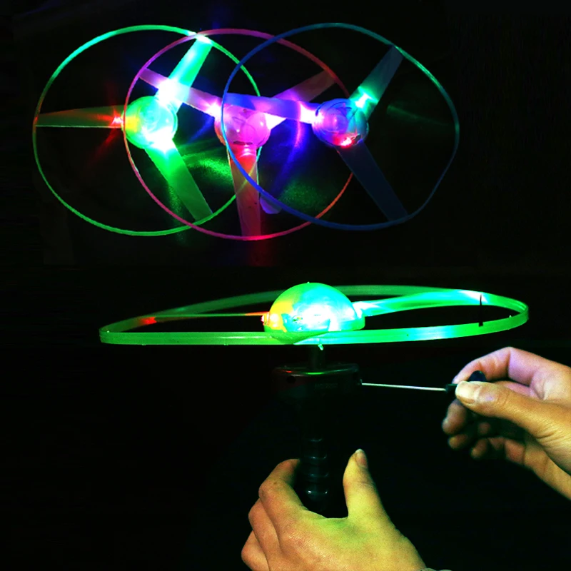 

2020 hot sale 1pc Fun outdoor sports pull line saucer toys LED lighting UFO parent-child interaction Creative 7 color spin-off