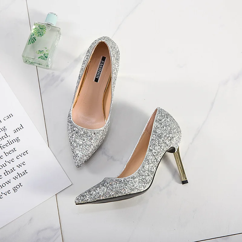 

2020 Autumn New Style Korean-style Low-Cut Foot Covering Versatile Pointed-Toe Women's Thin Heeled French-Style Sequined Cloth L