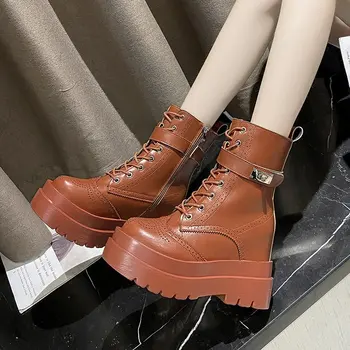baratas Botas De Tornozelo Cunha Sapatos Femininos 2020 Botas De Salto Escondido Fivela De Metal Botas De Motocicleta Botas Femininas Punk Sapatos Goth Preto Marrom