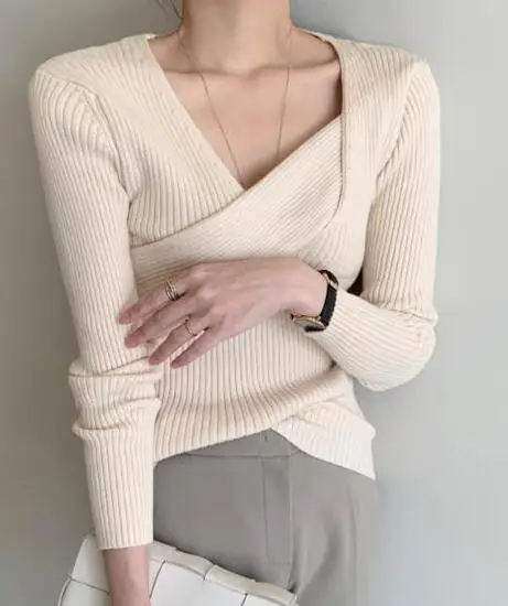 Женский осенне-зимний сексуальный свитер цвета хаки с v-образным вырезом, базовый пуловер, тонкий эластичный вязаный Топ, пуловеры с длинным рукавом, одежда для улицы - Цвет: Бежевый