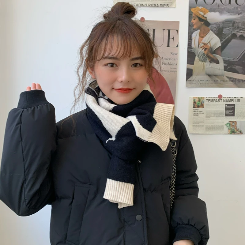 

2021 корейский Модный Черный Белый контрастный цвет вязаный зимний шарф для вечеринки Женская Косынка шарф женские Уникальные Шарфы повязки