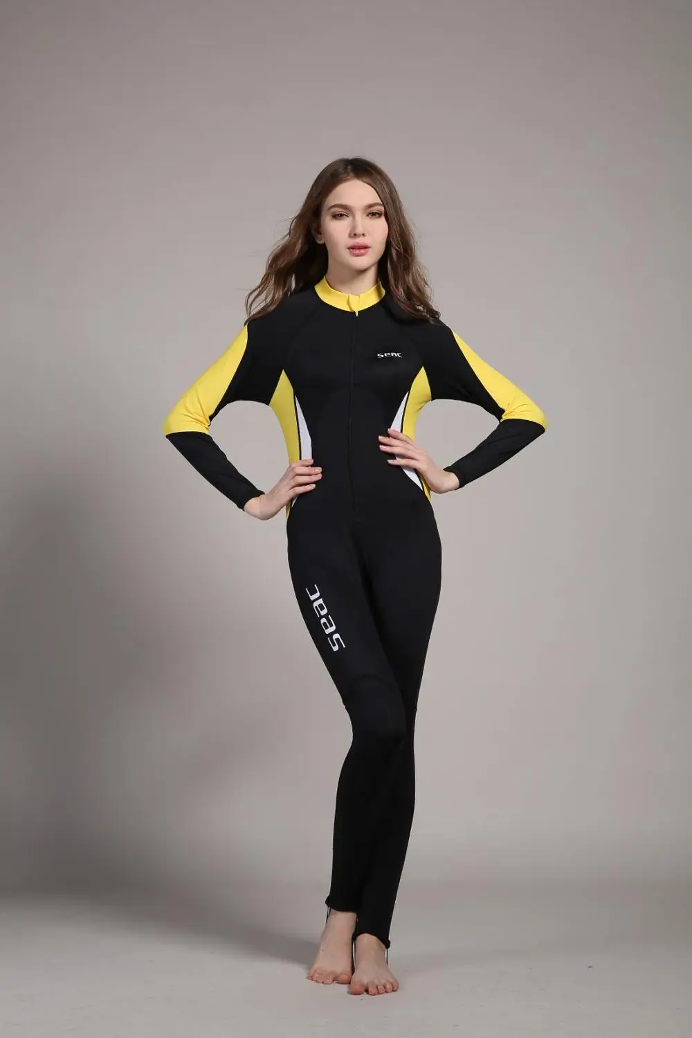 

Hisea Round Collar Design Rash Guards In Beach Comfortable Breathe Freely Dive Skin Surfing Suits