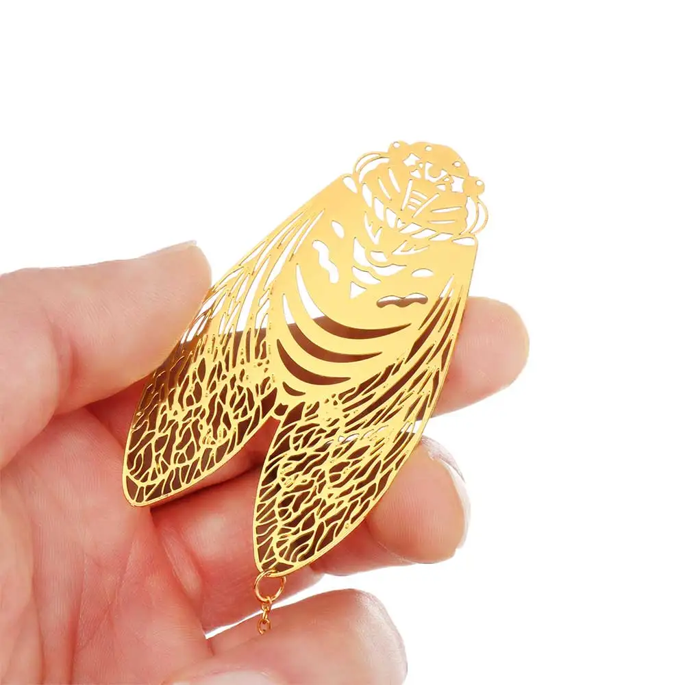 Metal Bookmark 1PC Chinese Style Hollow Out Animals Gold Color Pendant Vintage Lotus Leaf Creative Stationery Gift