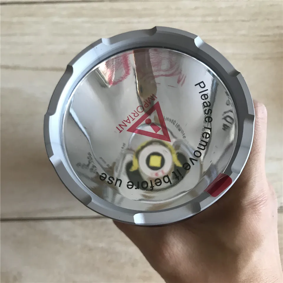 Imalent RT70 5500lm Magnetic LED Rechargeable Flashlight 903m 18650 Jungle Search Light IP68 Portable Flashlight (4)