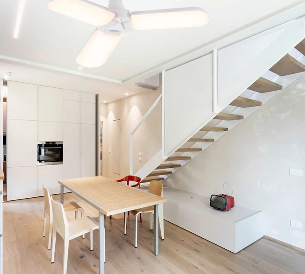 12177307094_410744044