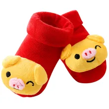 Носки для малышей Нескользящие хлопковые носки-тапочки с рисунком куклы мягкие милые ботинки Нескользящие носки с принтом поросят для новорожденных мальчиков и девочек