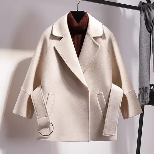 Зимнее шерстяное пальто и куртка для женщин корейского размера плюс короткая куртка теплый элегантный Пояс шерстяное пальто из кашемира винтажное пальто женская накидка - Цвет: Бежевый