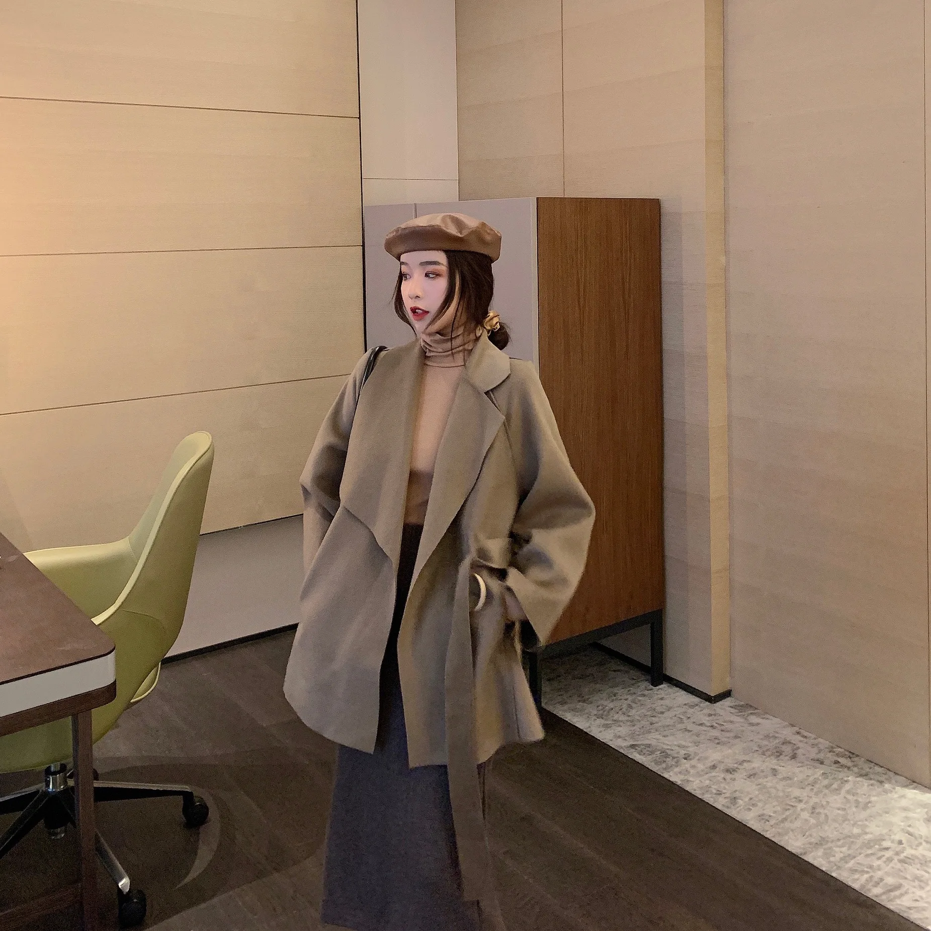 Abrigos Mujer Invierno осенне-зимнее манто для женщин Vogue пояс свободный сплошной цвет Eleagnt дамское длинное твидовое шерстяное пальто для женщин