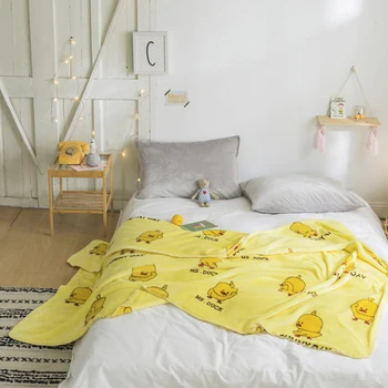 

Hot Sale Cute Cartoon yellow Blanket Duckling pattern for Kids Gift Stitch Coral Fleece Blanket Throw on Bed,sofa， good quality
