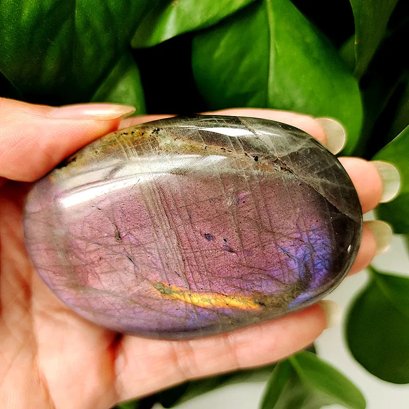 Natural Gemstone Purple Labrador Palm Stone Crystal Room Ornament Sorcerer Chakra Spiritual Healing | Дом и сад