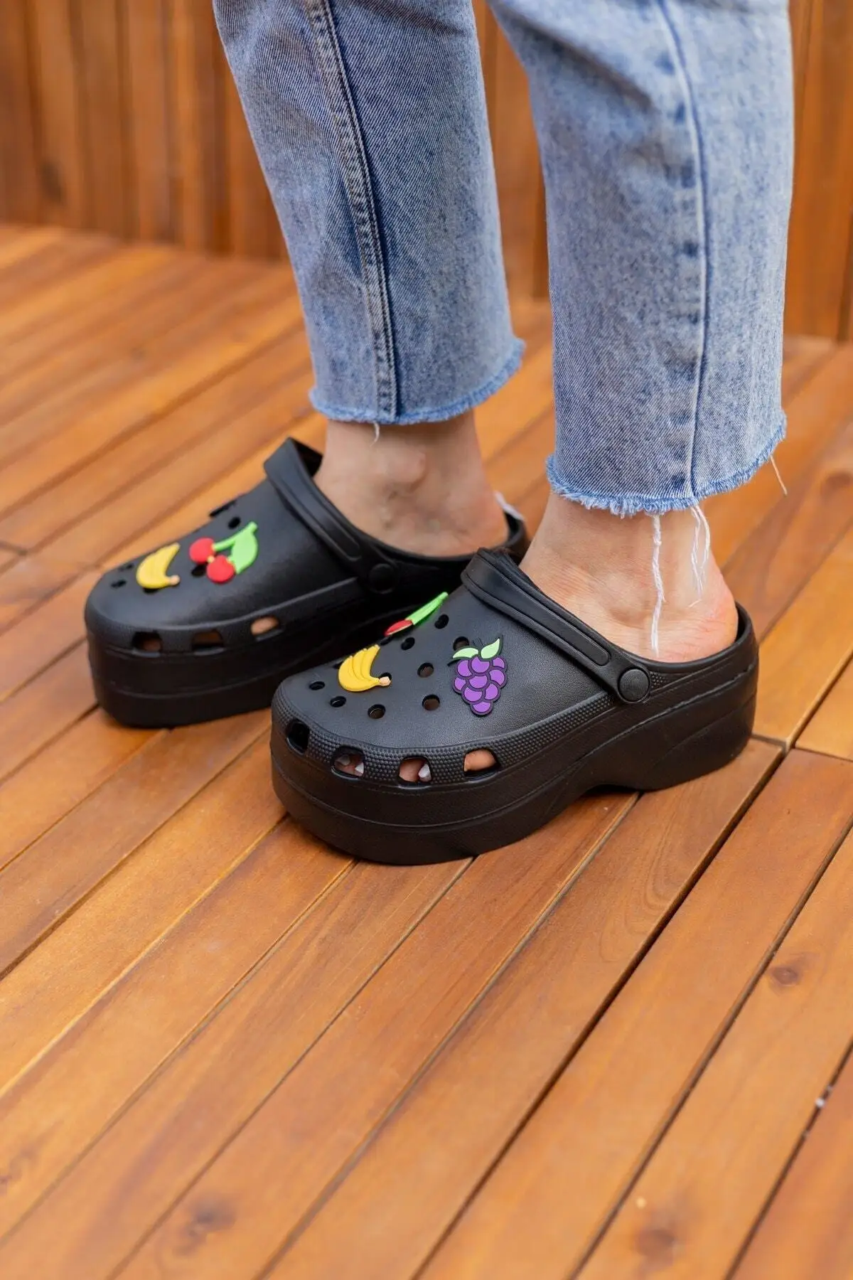 2021 Medical Massage Base High Scale Hospital Cook Nurse Doctor High Sized Hospital Chef Nurse Doctor Slippers Massage With Base