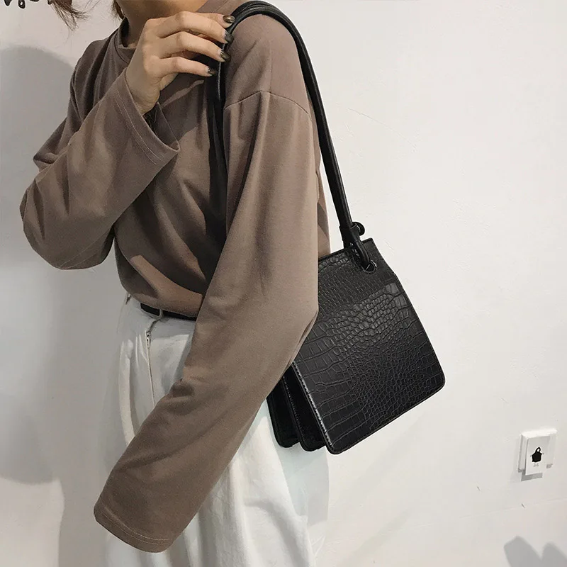 

Luxury Brand Crocodile Pattern Women's Crossbody Bag Vintage PU Leather Shoulder Bag Large Capacity Pouch Phone for Travel