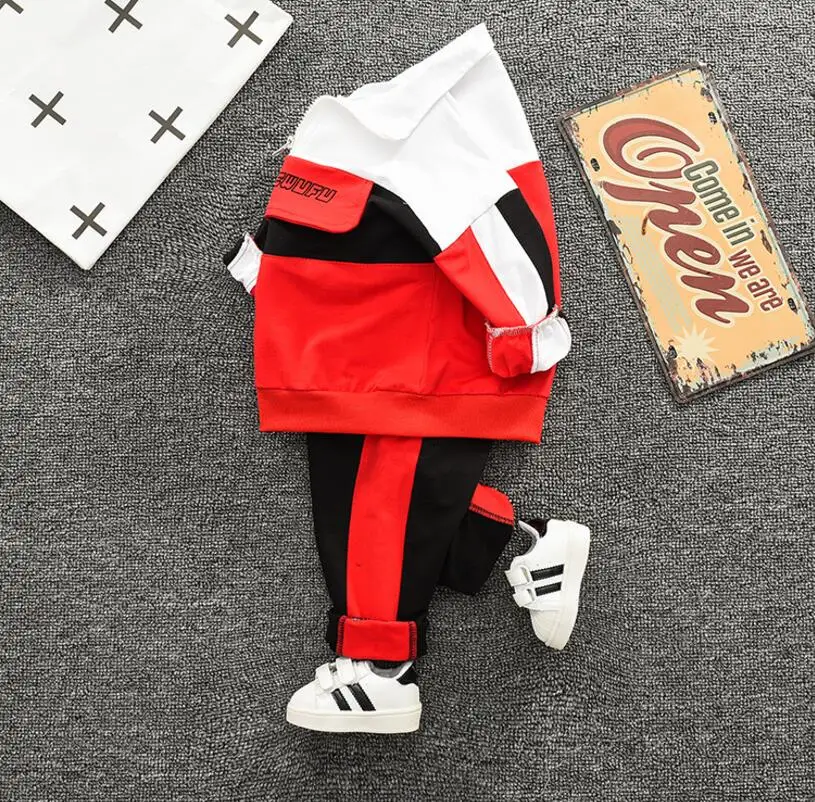 Baby boy clothing Boy's clothes Blue Patchwork Sweater Suit Suitable for Autumn and Winter Bebe Suitable for 0-4 years old baby