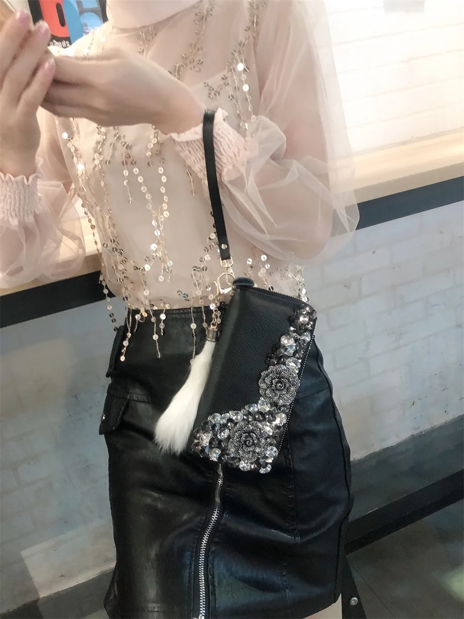 New womens wallets and purses genuine leather long fashion zipper wallet clutch bag card holder women's wallet retro coin purse New womens wallets and purses genuine leather long fashion zipper wallet clutch bag card holder women's wallet retro coin purse