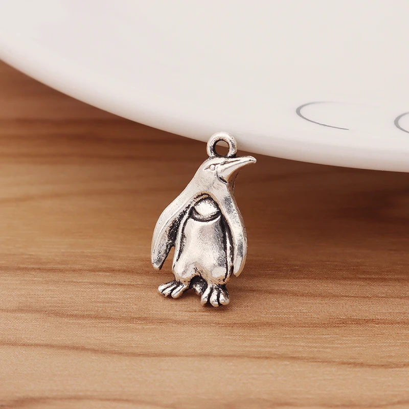 

20 Pieces Tibetan Silver 3D Cute Penguin Charms Pendants Beads for DIY Necklace Bracelet Jewellery Making Findings Accessories
