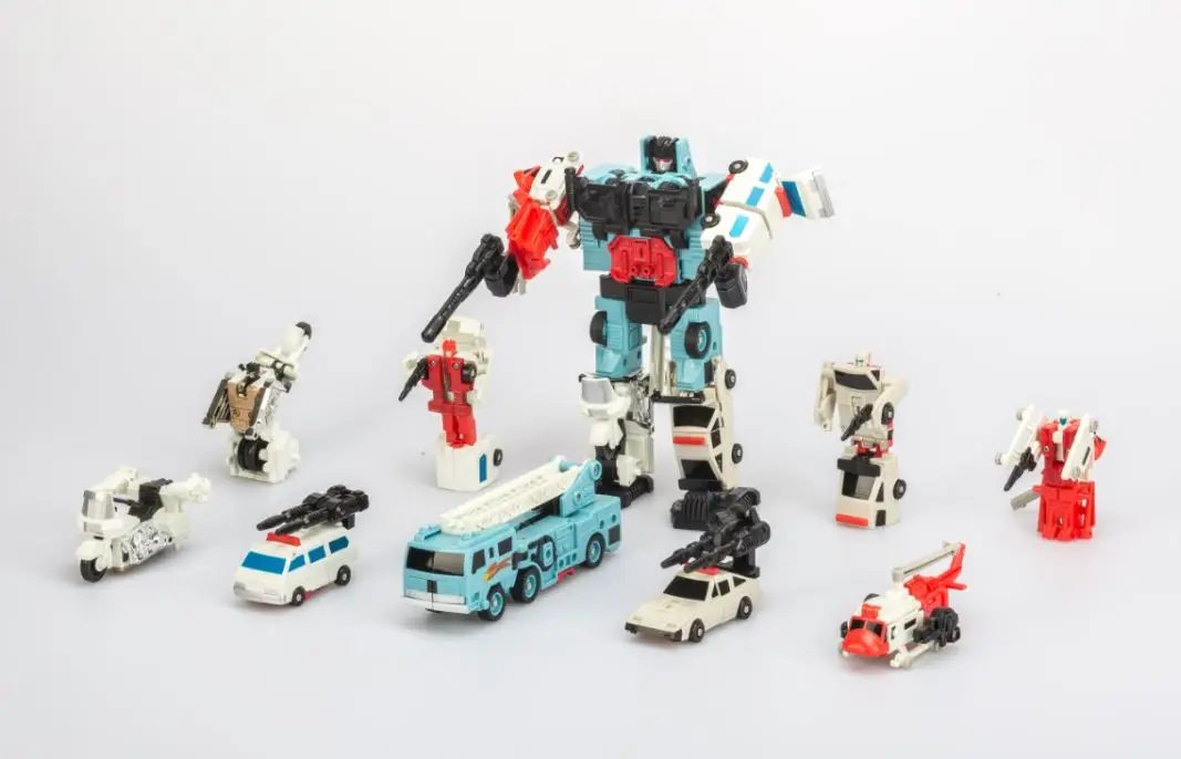 Transformers G1 Defensor reissue brand new with a box and styrofoam Gift