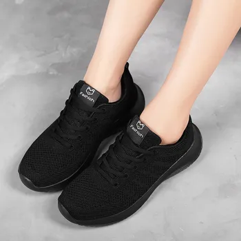 

2020 Brand Women Running Shoes Mesh Breathable Women Trainer Sneakers Zapatillas Hombre Women Outdoor Sport Shoes Cheap