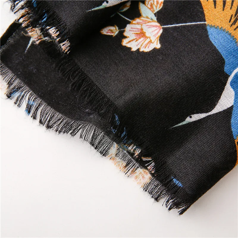 Модные черные Летающие птицы бахрома вискоза шарф леди печать мягкие платки и обертывания пашминовый палантин Bufandas мусульманский хиджаб снуд