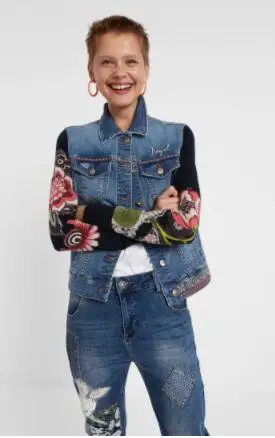 DESIGUAL chaqueta de mezclilla con manga de suéter tela Elastica Fashion Nova