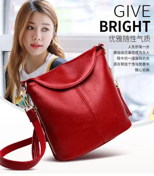 

2020 New Handbag Fashion Shoulder Messenger Bag Wholesale Embossed Leather Middle-aged Lady Pouch