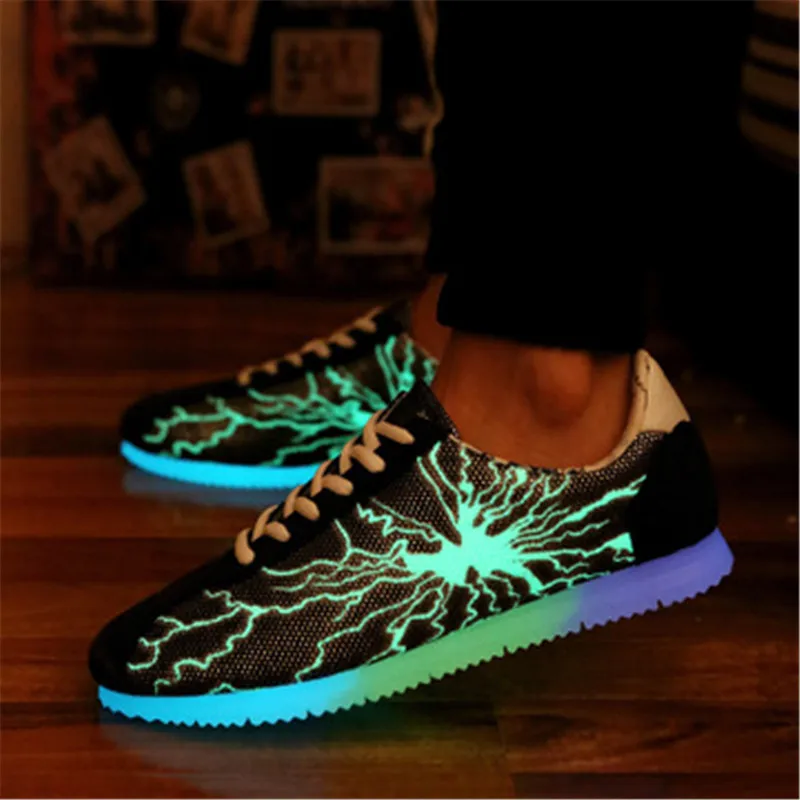 

New Men Women Fluorescence Sneakers Couples Nightlife Lighted Flats Unisex Lovers Outdoor Flame Shoes Air Mesh Breathable Shoes