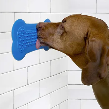 

Silicone dog feeder Slow Treater Wall Mounted Dispensing Mat Dog Bathing Training Lick To Distract