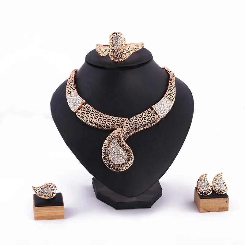 

Europe And America Bride Marriage Jewelry Set Hot Selling Exaggeration Wedding Necklace Earrings Bracelet Ring Alloy Four-piece